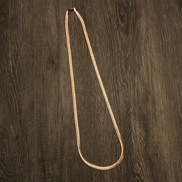 Stunning Rose Gold Chain - Picture 7 of 8